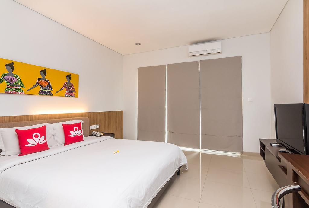 Zen Rooms Seminyak Mertanadi Exterior foto