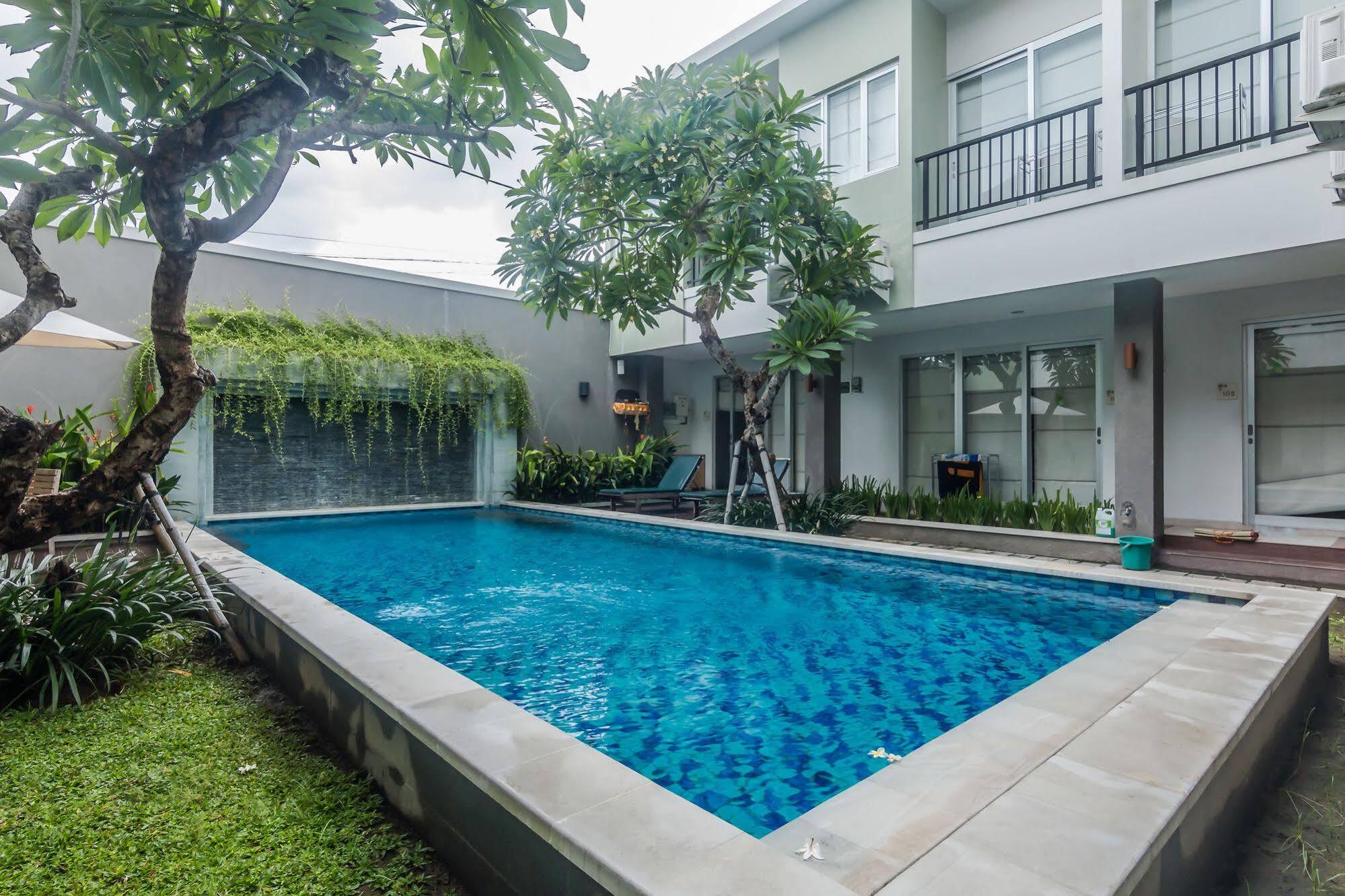 Zen Rooms Seminyak Mertanadi Exterior foto