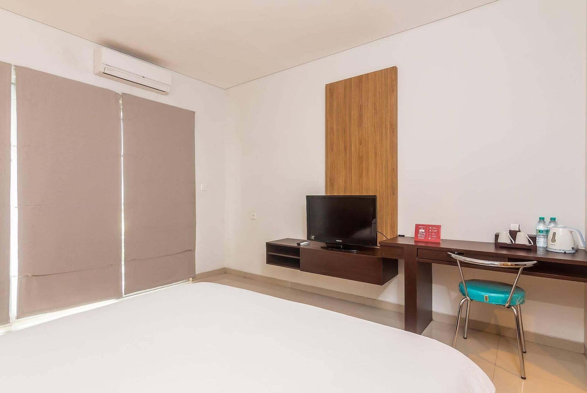 Zen Rooms Seminyak Mertanadi Exterior foto
